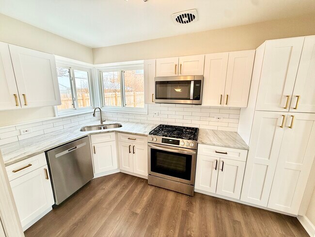 Photo - 360 W Fremont Ave