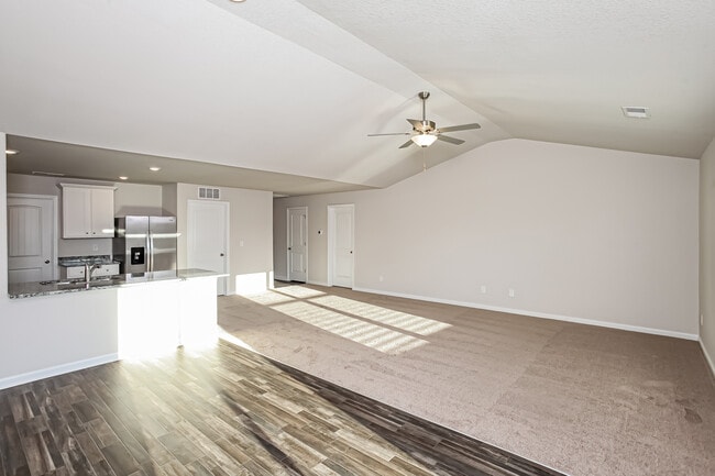 Photo - 1009 Sease Gdn Ct