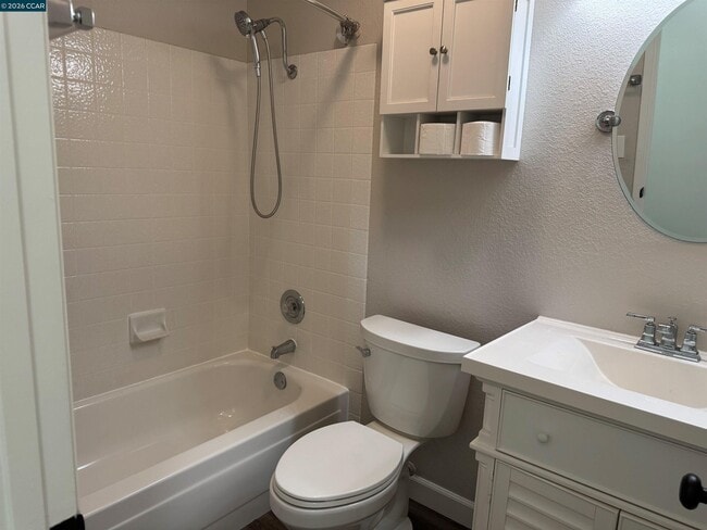 Photo - 126 Southwind Dr