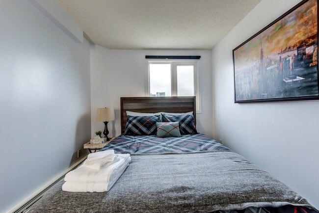 Photo - 10915-10998 98 Ave NW Unit SI FL1-ID1564629P