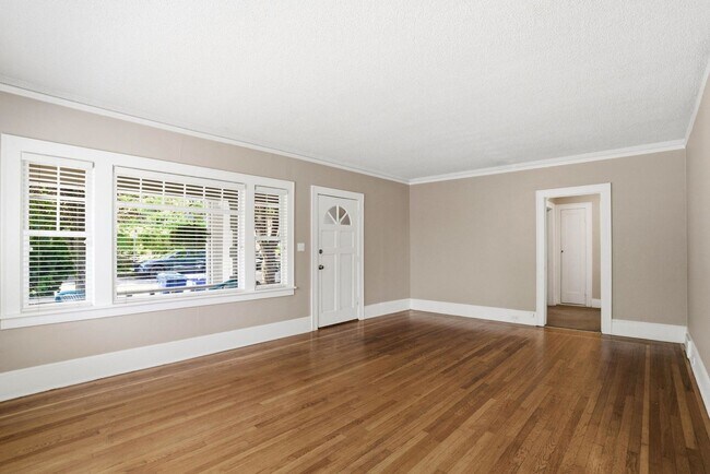 Photo - MF 43 - Kelly Avenue Unit MF 43 - 3738