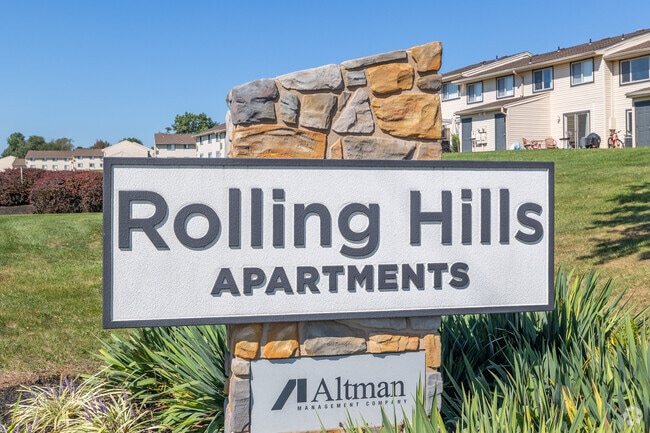 Rolling Hills Apartments
