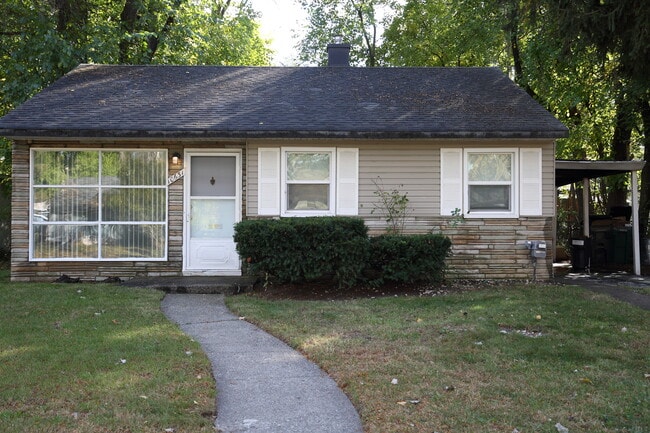 Photo - 10631 Saratoga st