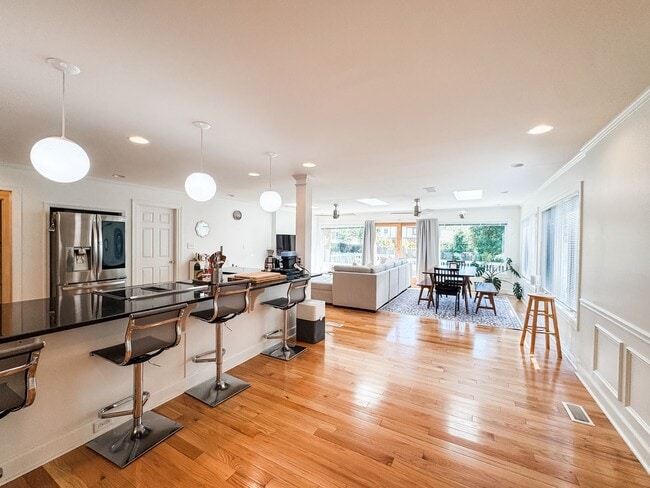Photo - Spacious + Bright 4 bedroom/ 3.5 bath home in Sprinklakes!