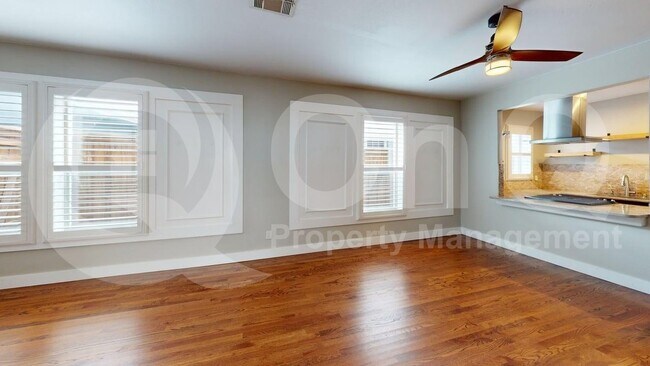 Photo - 642 N Tyler St