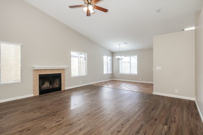 Photo - 10012 N 66th Dr