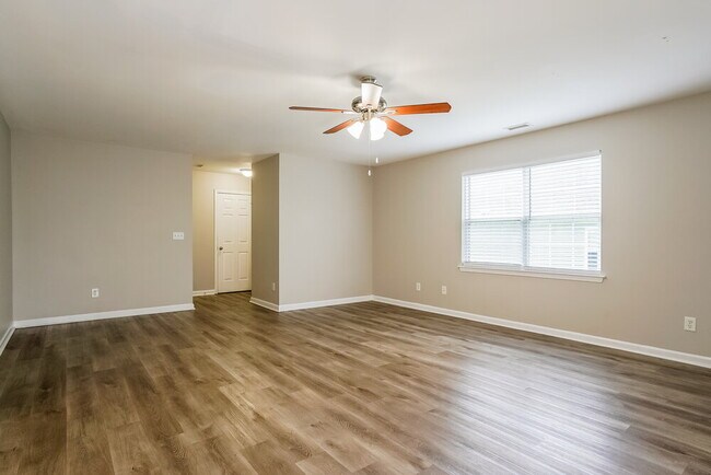 Photo - 2826 Filbert St