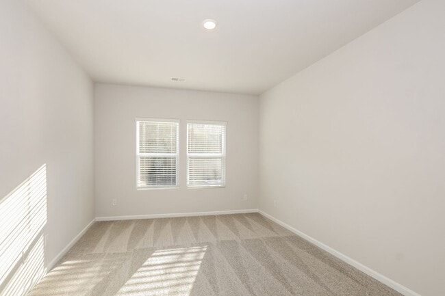 Photo - 313 Parkington Ln
