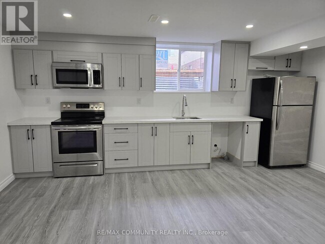 Photo - 19 Stonecrest Blvd