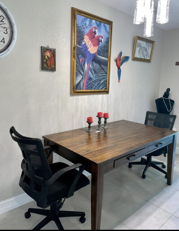 Photo - 9426 Tacoma Ave Unit B