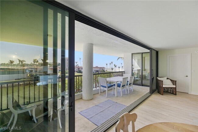 Building Photo - 2316 Gulf Shore Blvd N Unit 411