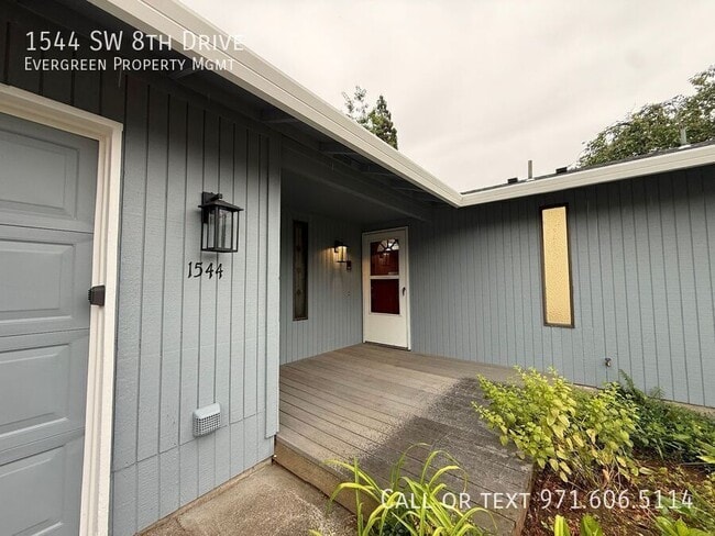 Photo - 1544 SW 8th Dr