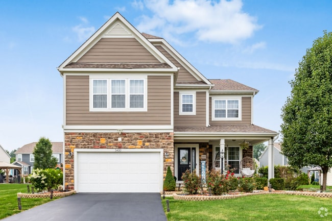 Building Photo - 5400 Shawbury Ln Rental