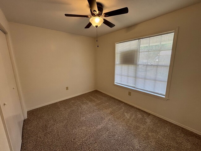Photo - 1815 S Erie, Apt 1-4 Unit 1815 S Erie, Apt 2