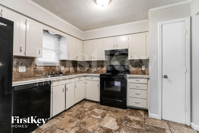 Photo - 1805 SW Speas Dr