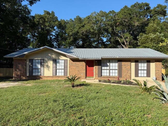 Photo - 298 Cross Dr