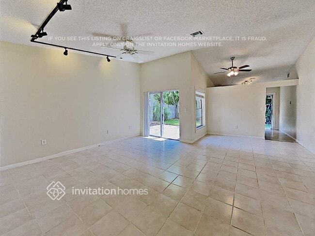 Photo - 14056 Langley Pl
