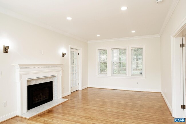 Photo - 675 Evergreen Ave