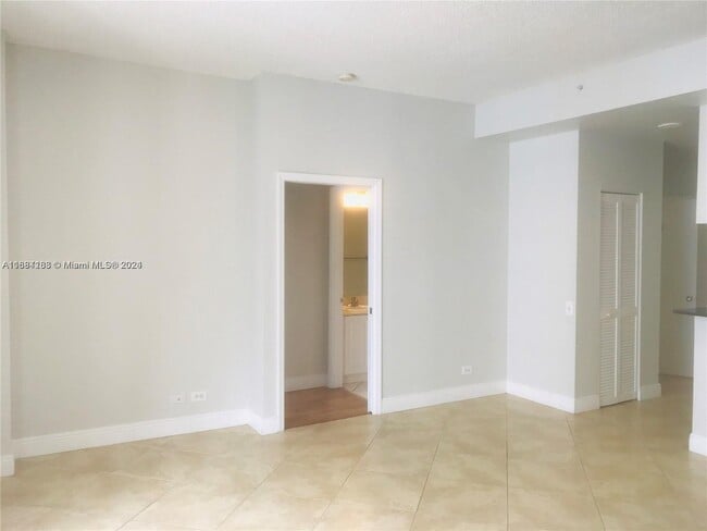 Photo - 701 Brickell Key Blvd