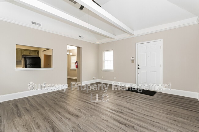 Photo - 811 Wesley Ave