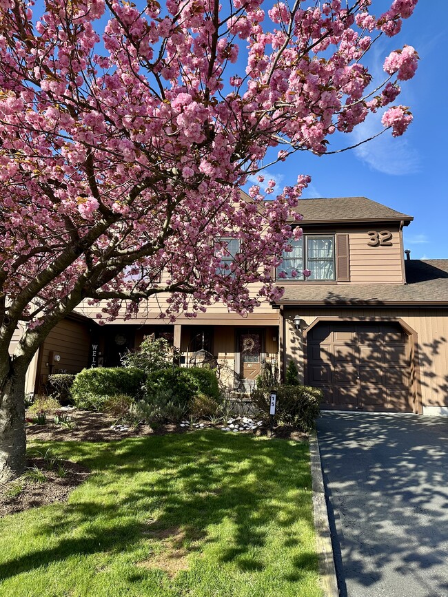 Building Photo - 15 Gallo Ct