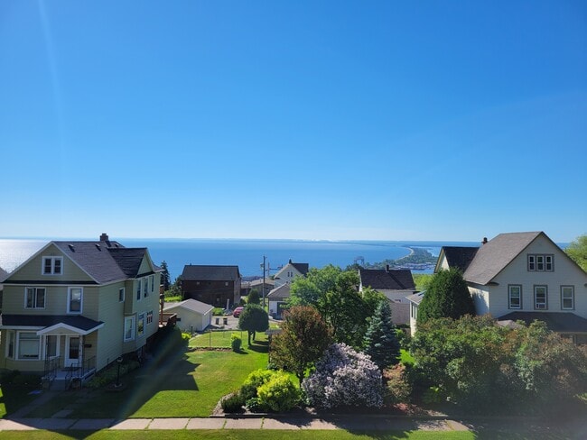 Photo - 25 W 9th St Unit 2