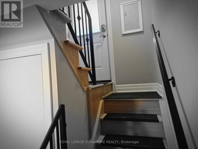 Photo - 141 Phillip Ave