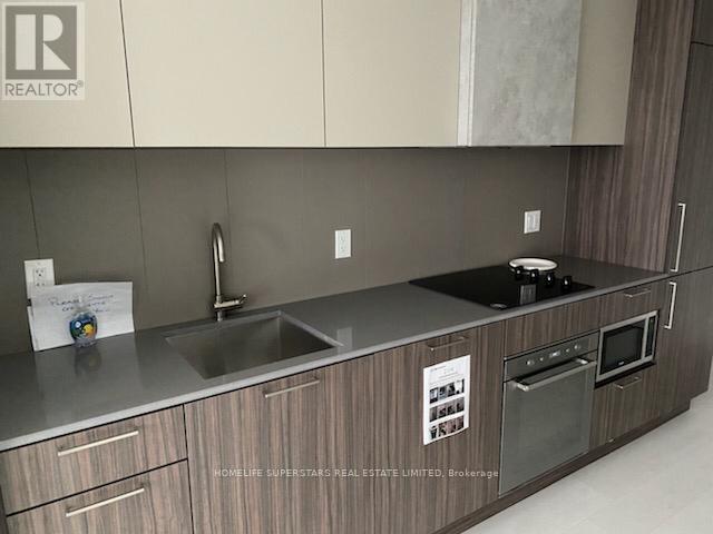 Photo - 19 Western Battery Rd Unité Ph1