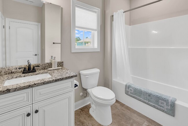 Photo - 151 Hallandale Ln