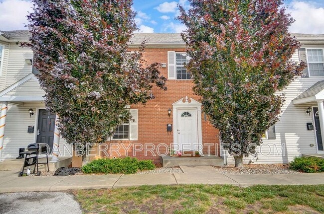 Building Photo - 1113 N Byrne Rd