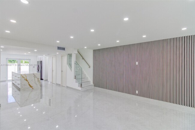 Photo - 5235 SW 40th Ave