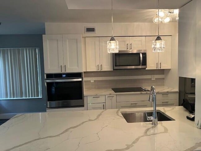 Photo - 992 NW 93rd Ave