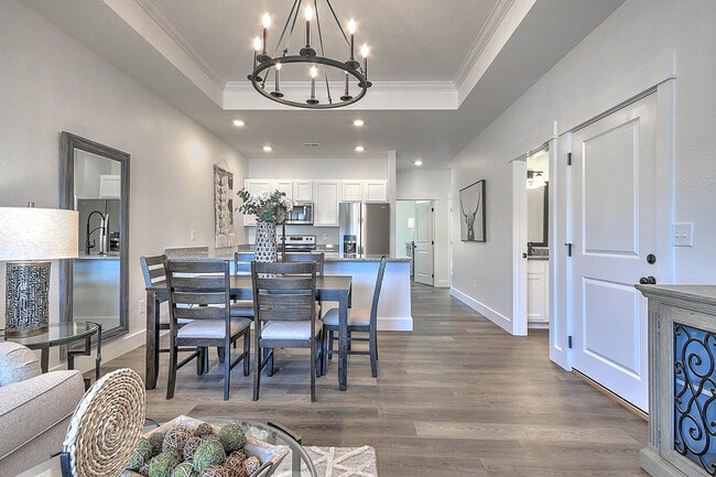 Photo - 915 Suncrest Dr Unidad MidLands Apartments