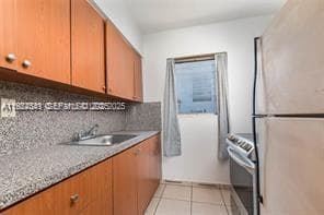 Photo - 934 Meridian Ave Unit 15