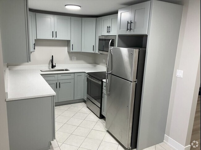 Building Photo - 316 Marengo Ave Unit 1 Rental