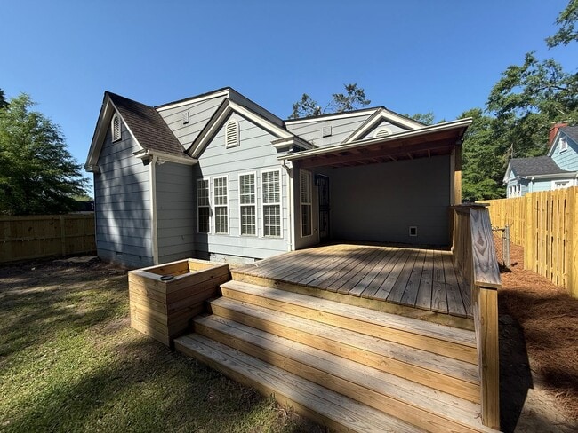 Photo - ** 4 Bed 3 Bath located in Old Cloverdale ** Call 334-366-9198 to schedule a self-tour