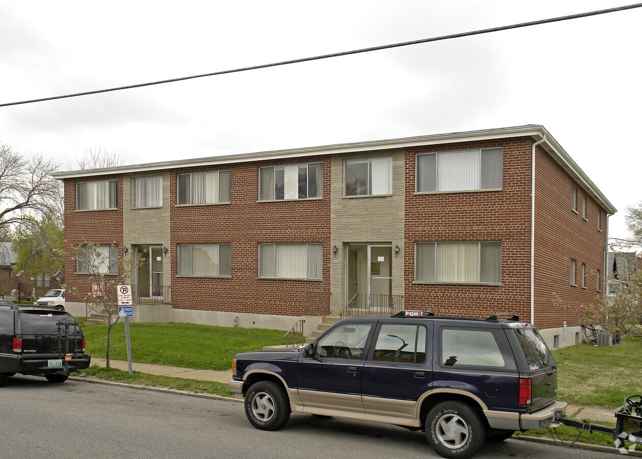 Photo - 5300 Macklind Ave