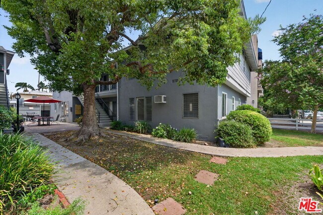 Photo - 13553 Moorpark St Unit 1
