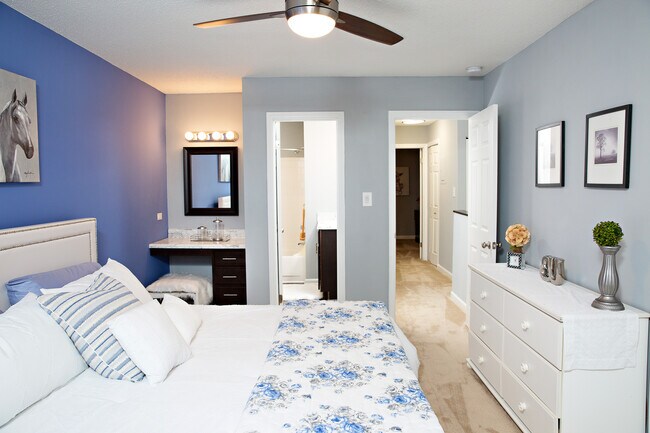 The Mews Apartments and Townhomes
