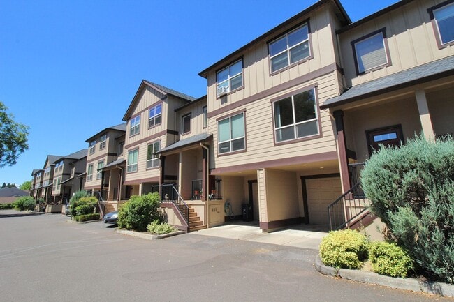 Building Photo - 2945 SW 187th Ave