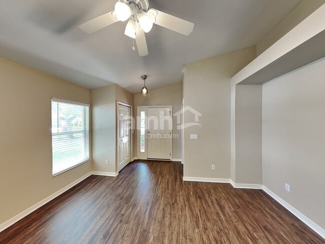 Photo - 11719 Crest Creek Dr