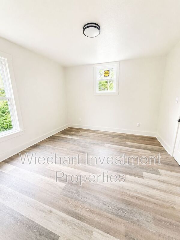 Photo - 514 N Shore Dr
