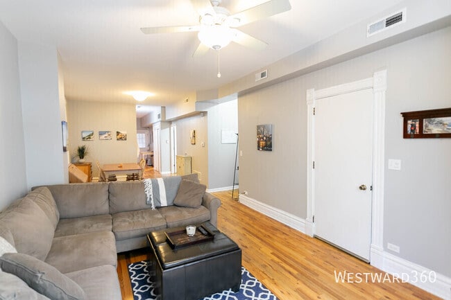 Photo - 2611 W Cortland St Unit 1