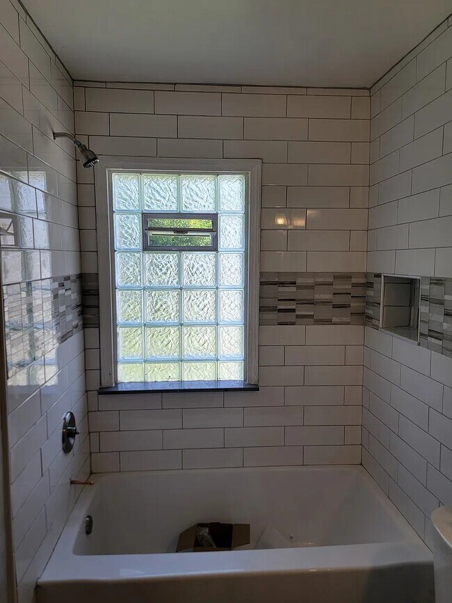 Photo - 18629 Fleming St