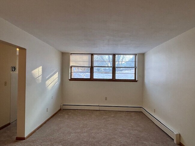 Photo - 1330 St Clair Ave Unit 3