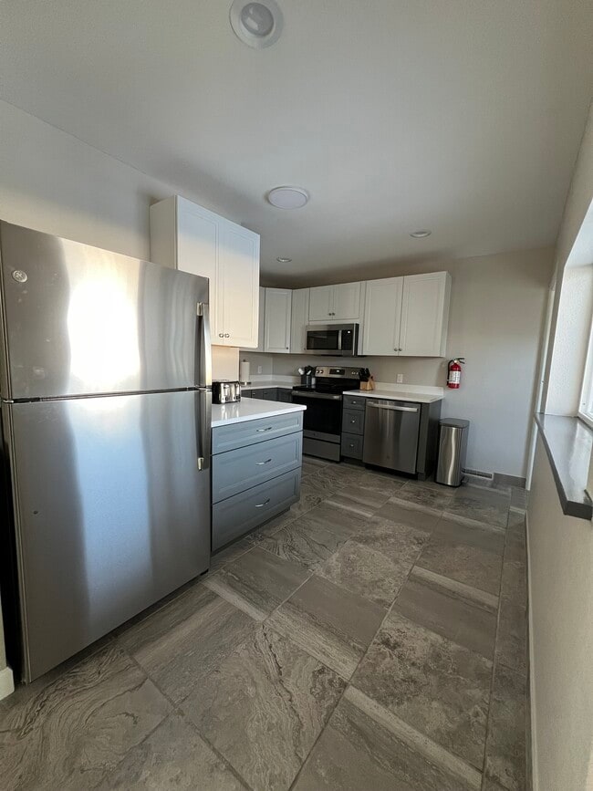 Photo - 320 W 4th St Unit 101