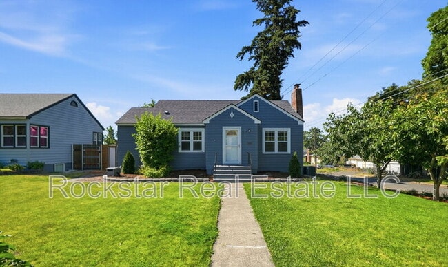 Building Photo - 3027 W Cleveland Ave