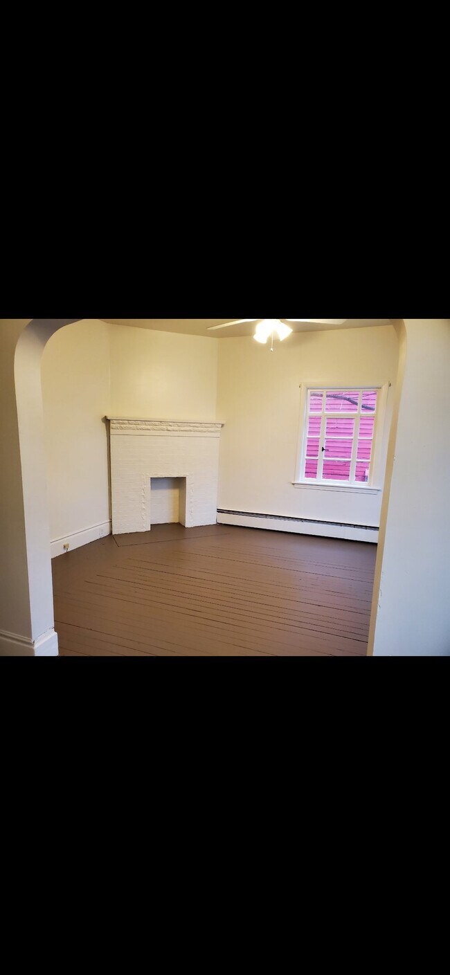 Photo - 212 Bishop Ave