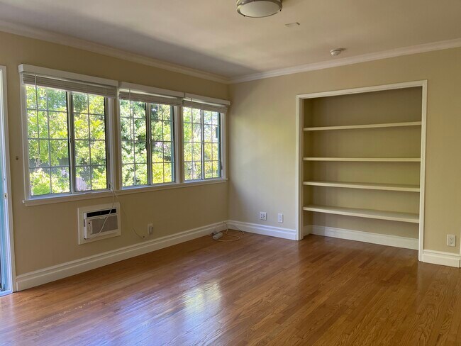 MAIN ROOM - 10949 Massachusetts Ave