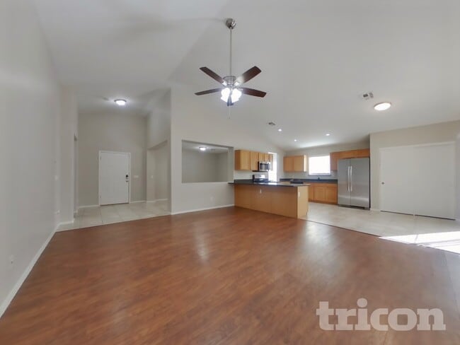 Photo - 12513 W Aster Dr